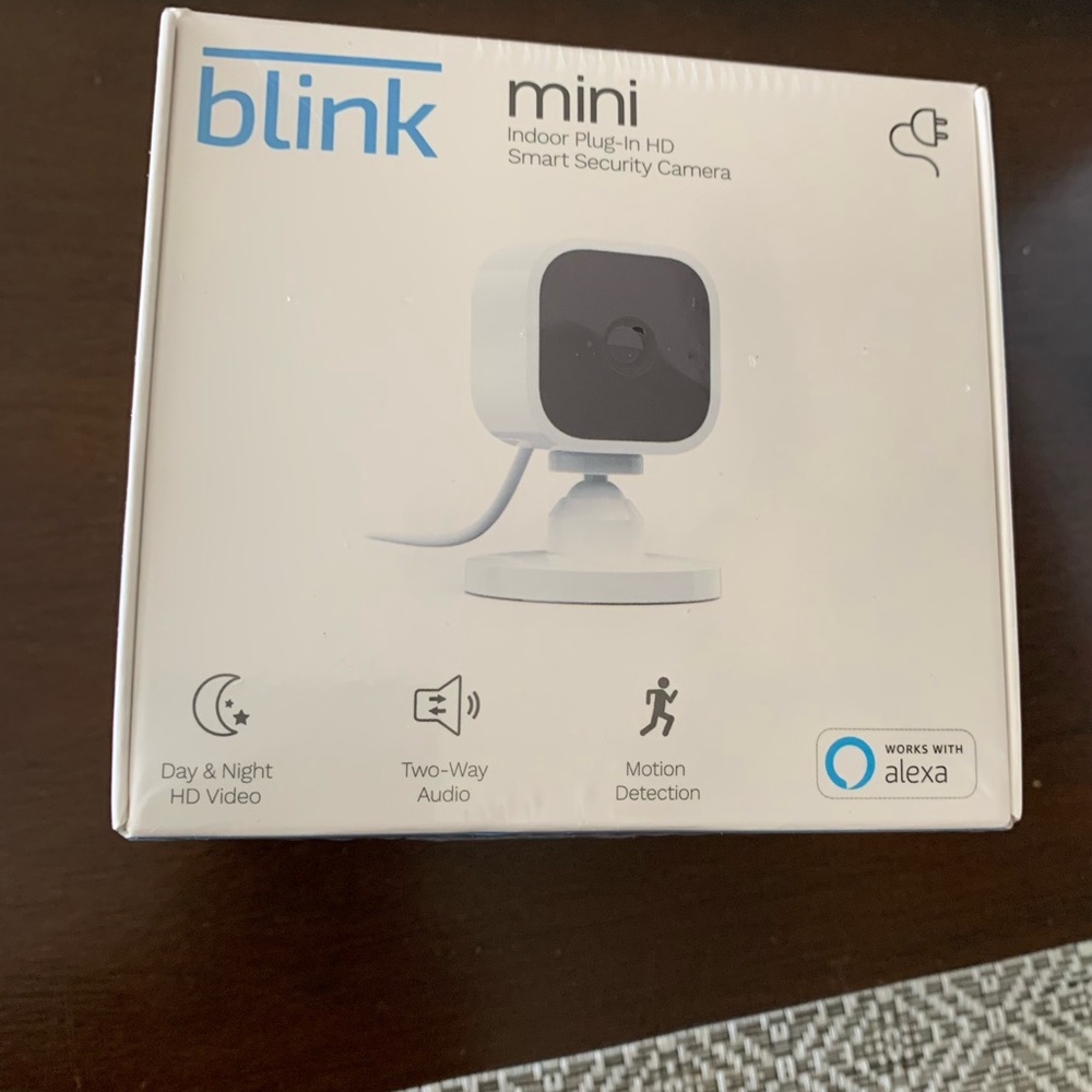 Blink mini indoor HD plug-in camera.